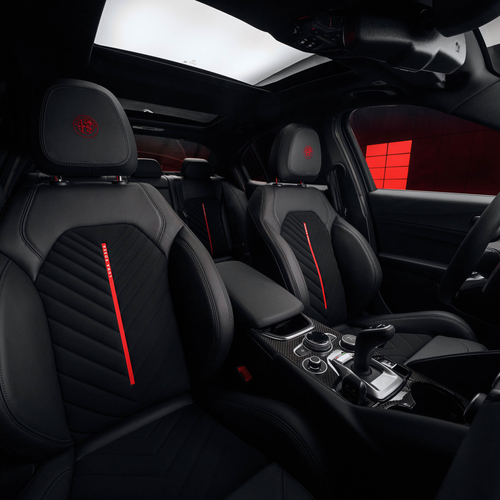 2027 Alfa Romeo Giulia Luna Rossa Interior